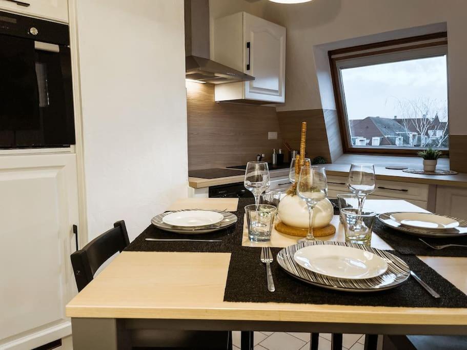 Lumineux Avec Vue Sur Les Vosges Apartment Colmar Luaran gambar